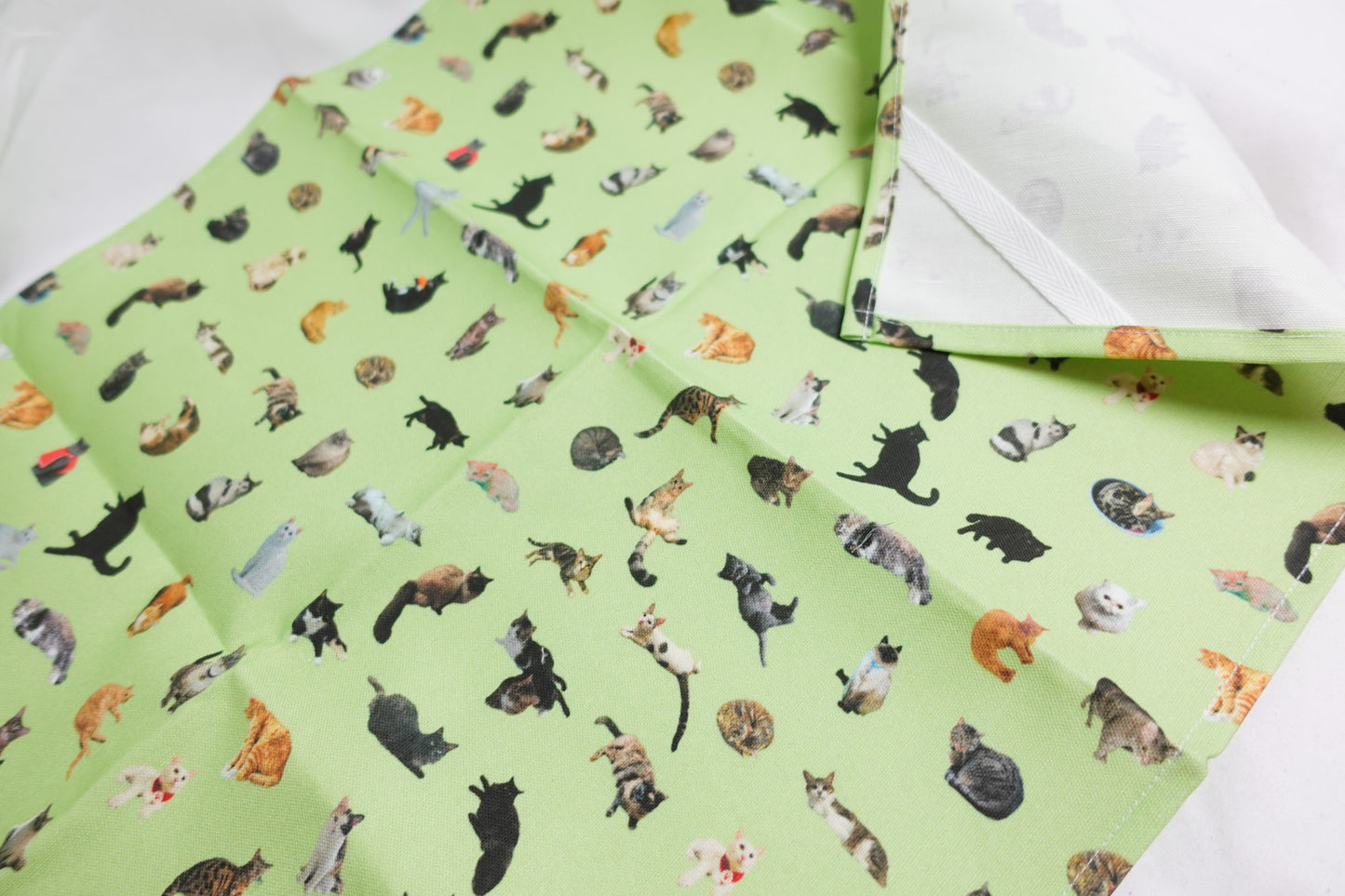 Meow fabrics, napkins and table runner