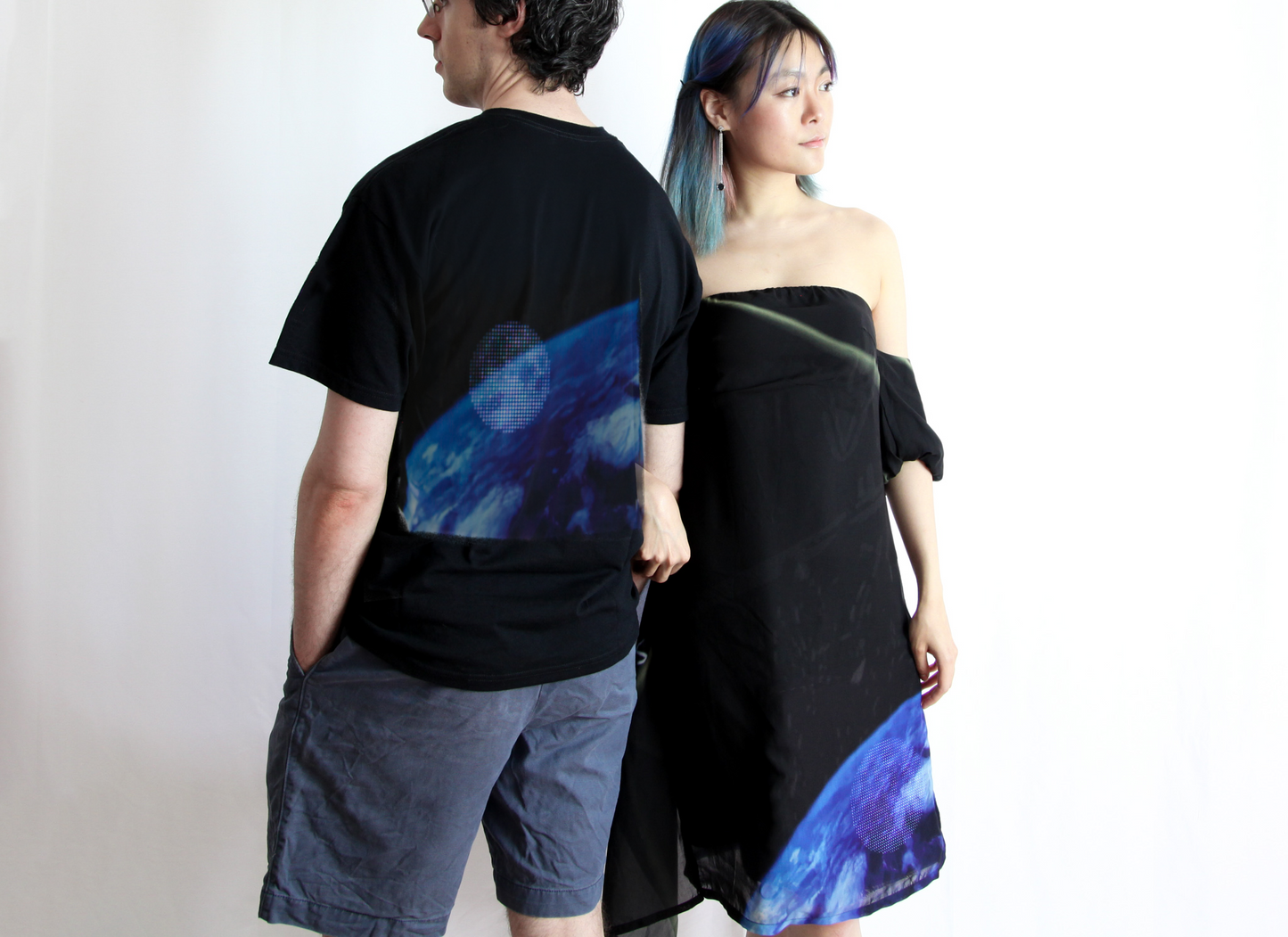 Earth T-shirt WiFi programmable