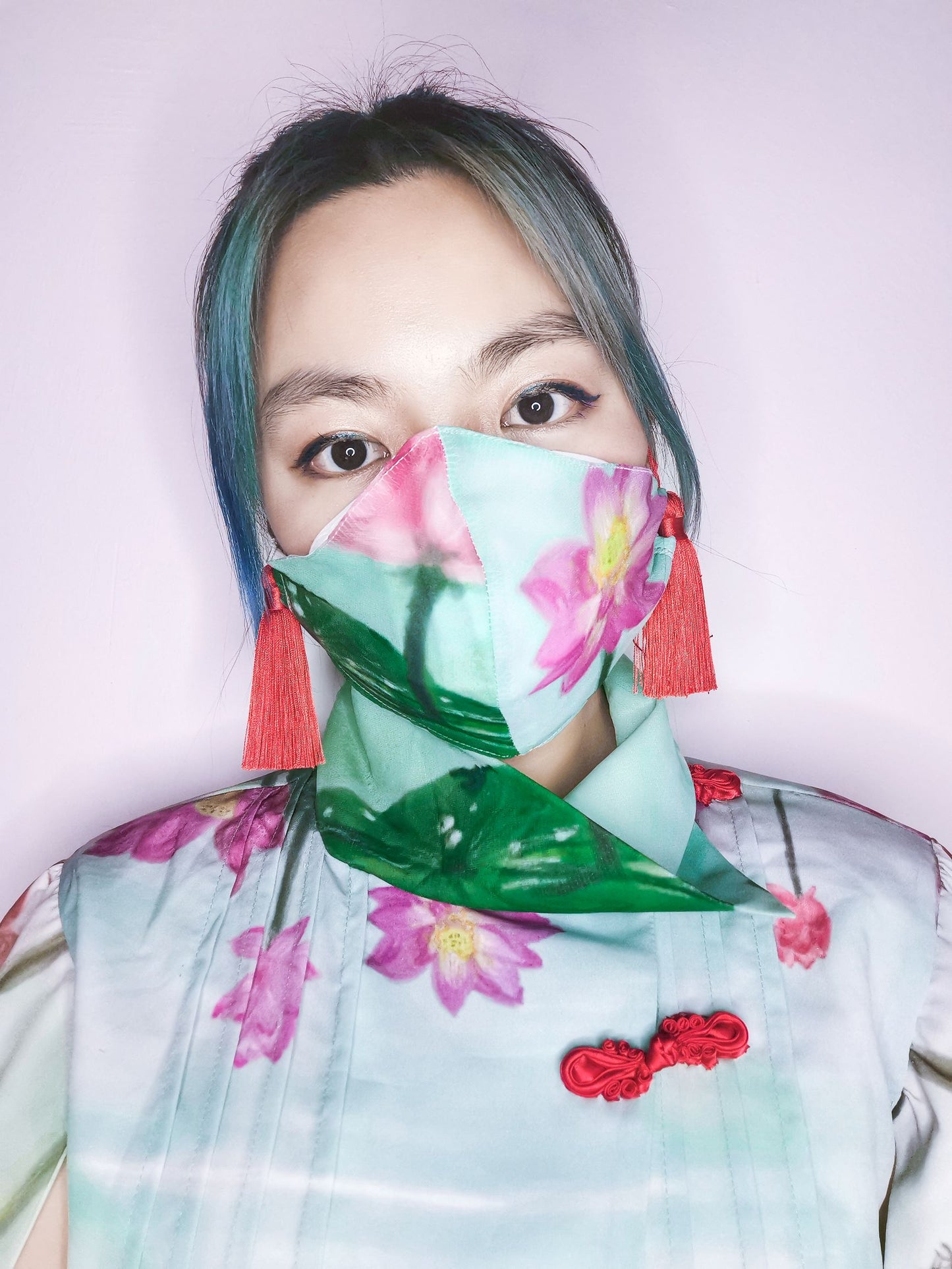 Lotus tassels mask cover