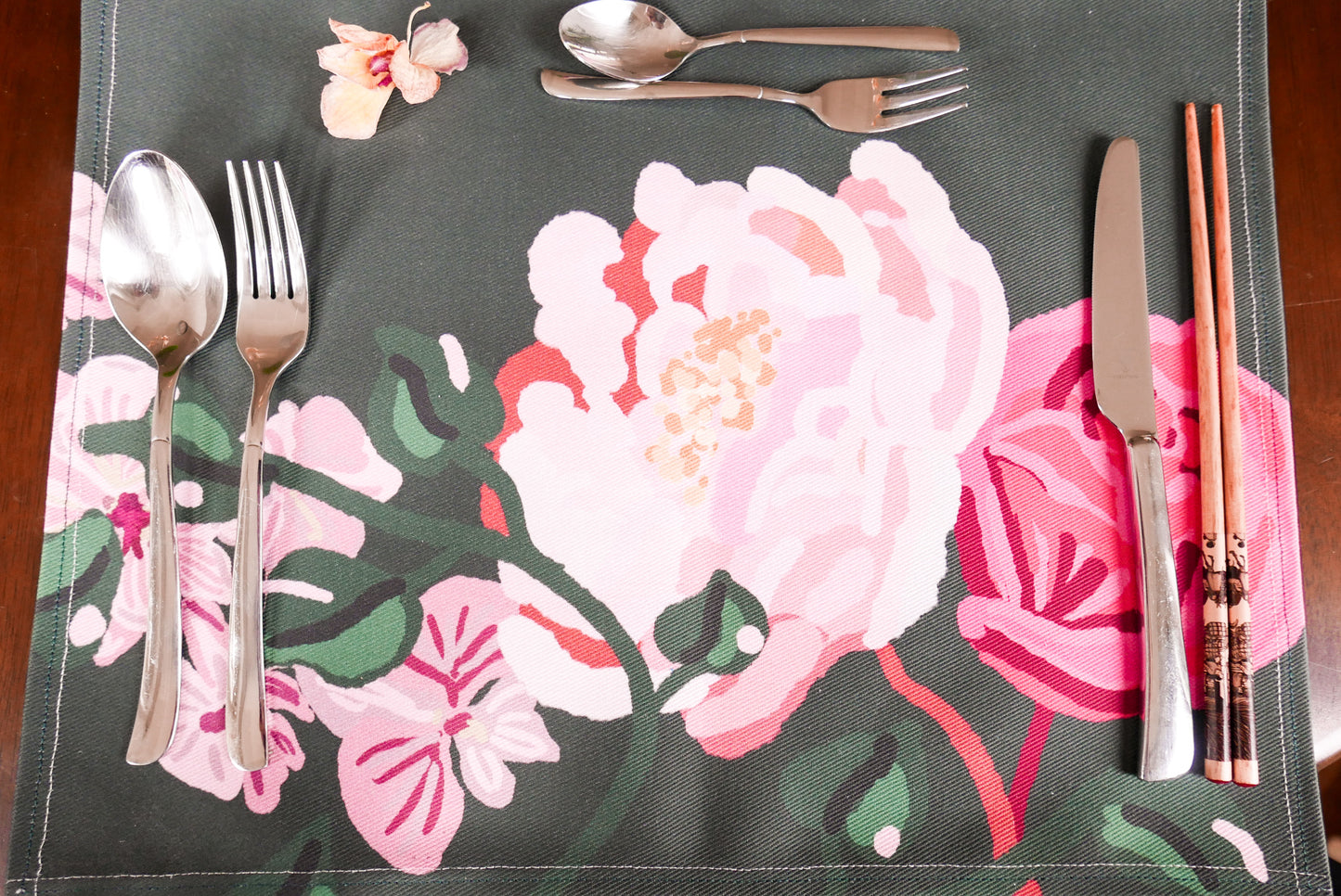 Perennials table runners and placemats