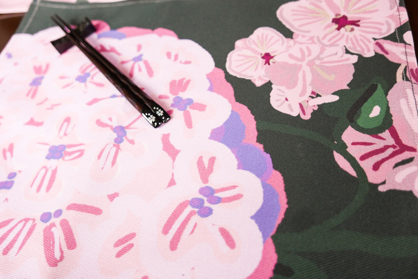 Perennials table runners and placemats