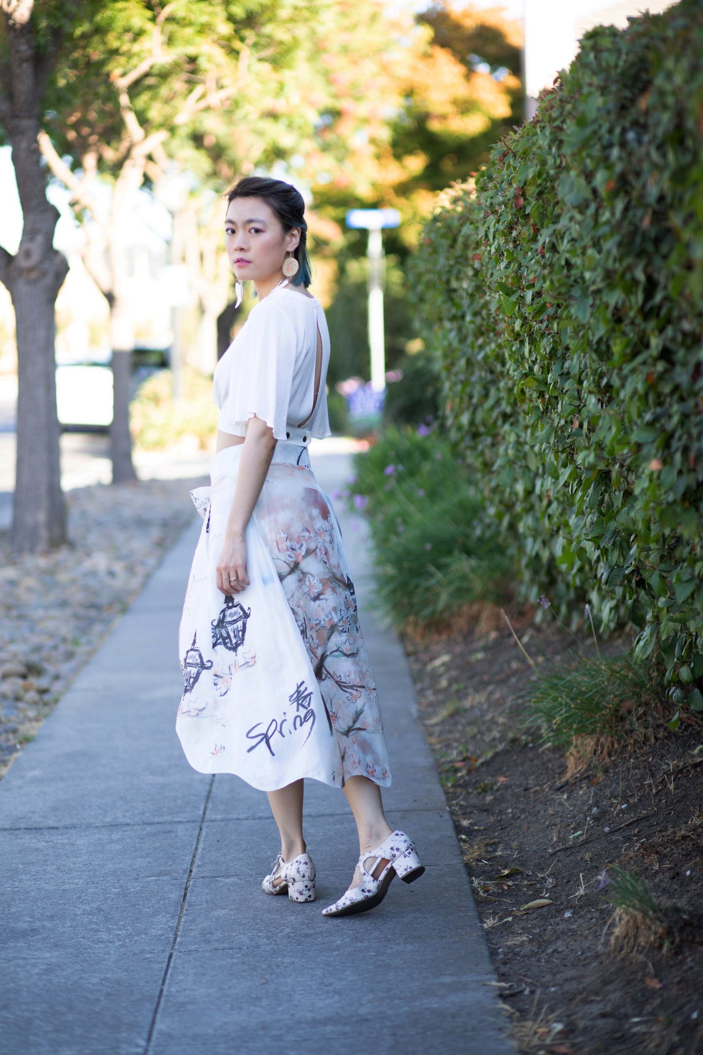 Harvard Spring high-low bow skirt