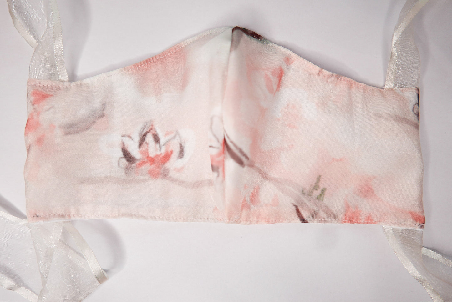 Harvard Spring bow mask cover