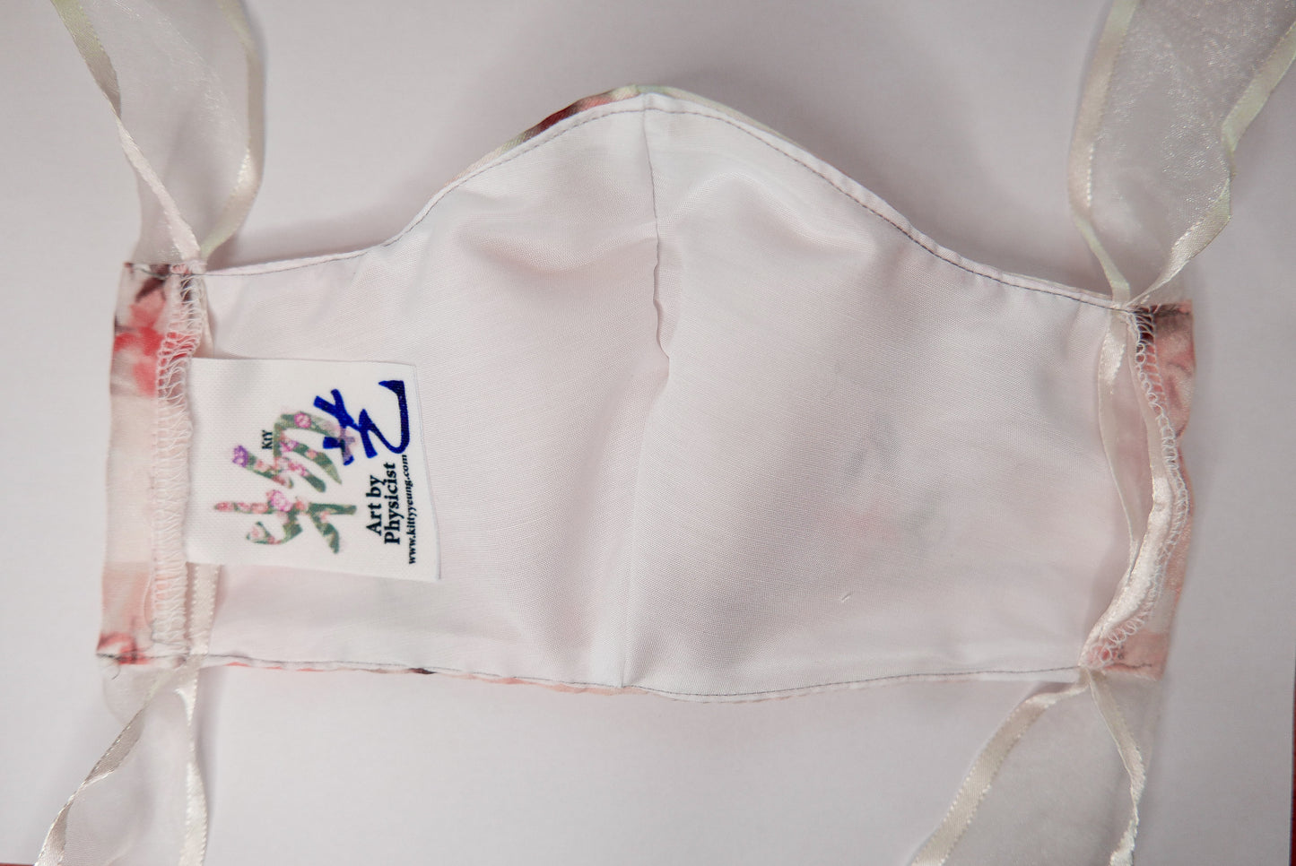 Harvard Spring bow mask cover